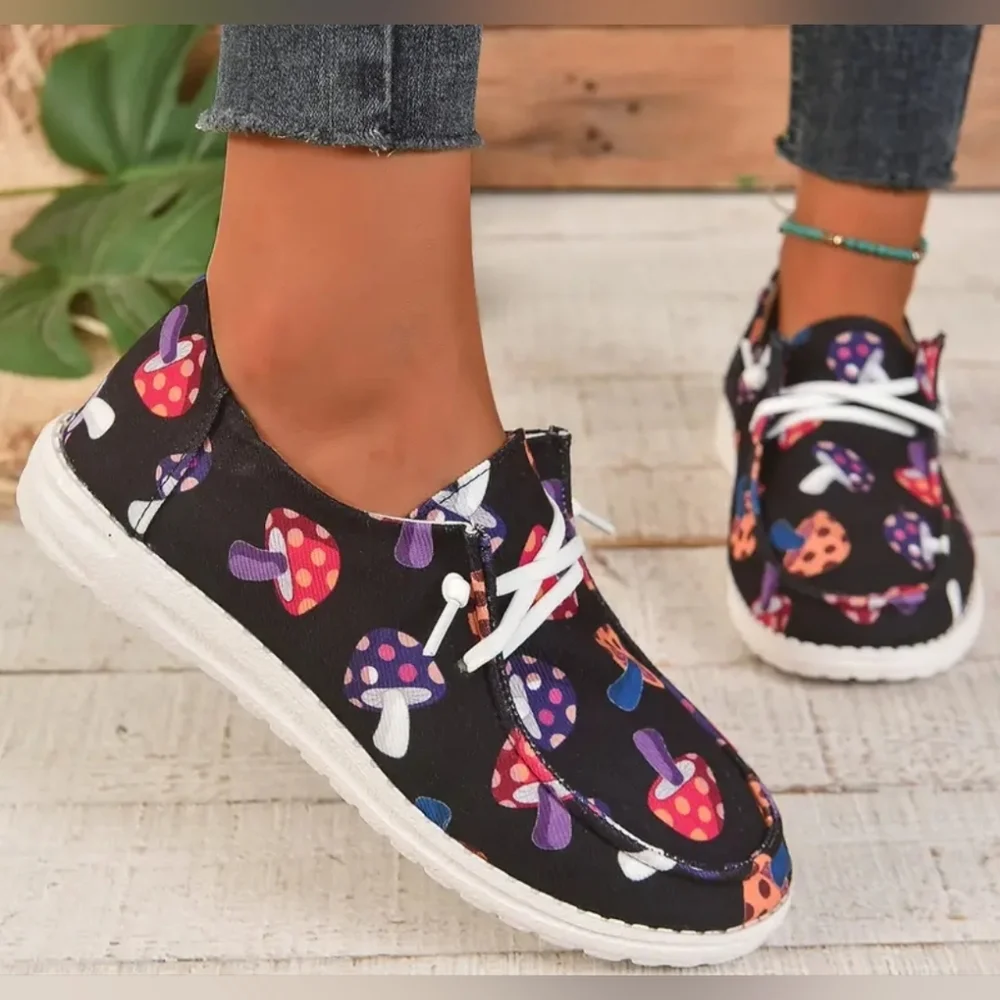 Women's Size 10.5 Mushroom Print Lightweight & Comfortable Walking Shoes - Picture 3 of 8
